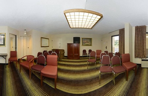 Winston - Salem Hotel | Quality Inn University