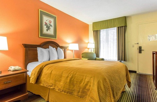 Winston - Salem Hotel | Quality Inn University