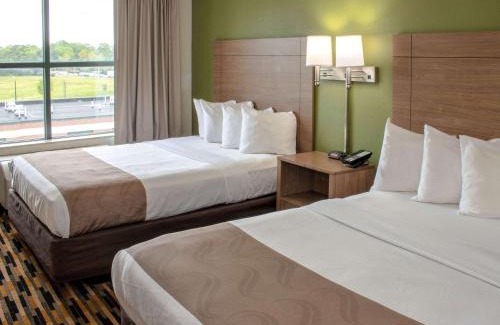 Northwest Hotel | Quality Suites Lake Wright - Norfolk Airport