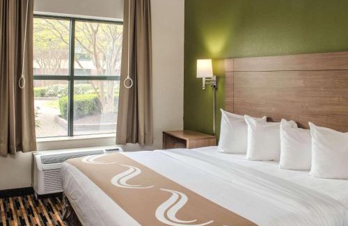 Northwest Hotel | Quality Suites Lake Wright - Norfolk Airport