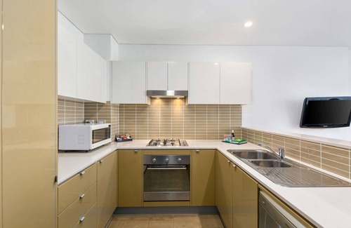 Towradgi Hotel | Quality Suites Pioneer Sands