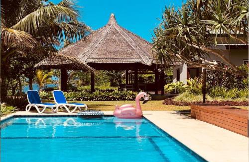 Mele House | Qualius Lodge - Port Vila's WOW Factor! Huge 5 Bedroom, 3 Bath Seaside Paradise