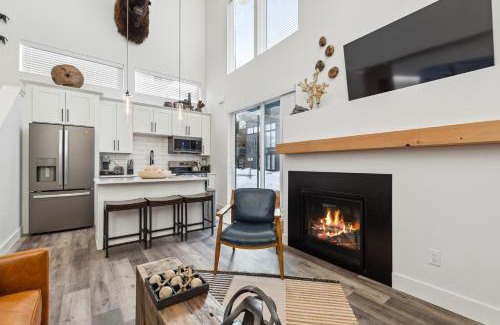 Whitefish House | Quarry A35- Seasonal Therapy