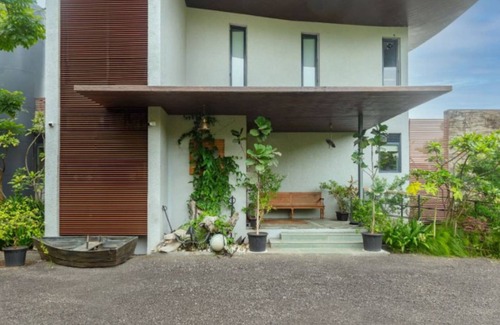 Awas Villa | Quarterdeck by Hireavilla - Luxury Estate in Awas