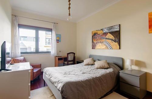 Santa Iria de Azoia House | Quarto Duplo Parque Tejo, com WC