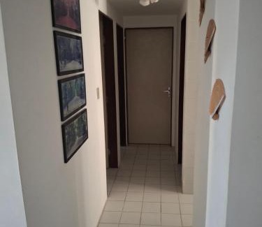Caruaru House | Quarto em apartamento
