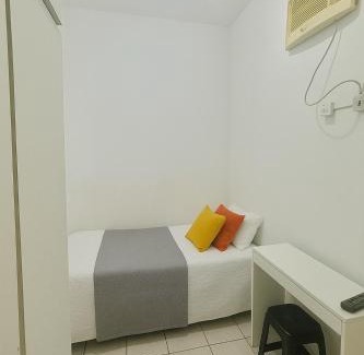 Nazare House | Quarto Privativo, Area Nobre, no coração de Belem, Central de Ar e Wi-fi, - Terreo1