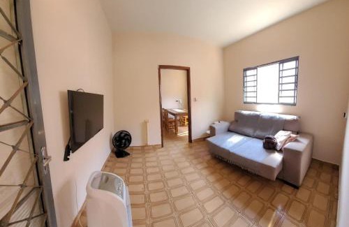 Iturama Bed & Breakfast | Quarto Privativo no Centro com Café da Manhã