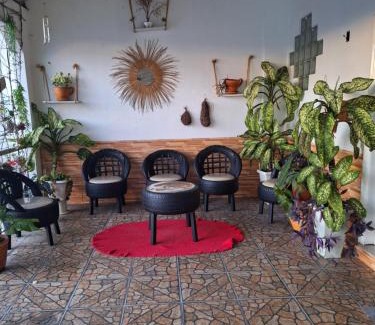 Alvorada House | Quarto triplo com banheiro compartilhado