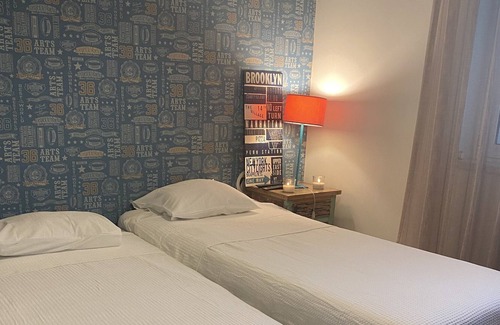 Linda-a-Pastora Bed & Breakfast | Quarto Twin com piscina
