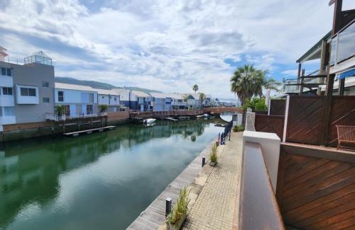 Waterfront Apartment | Quay Five on the Waterfront