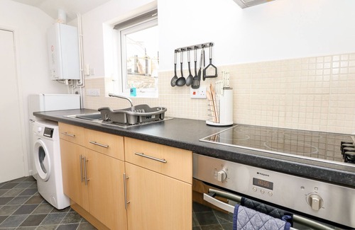 Brixham Cottage | QUAYSIDE VIEW, family friendly, country holiday cottage in Brixham