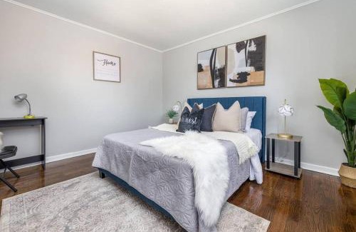 West Hartford Apartment | Queen Bed Apt in West Hartford