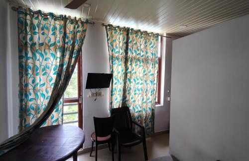 Kodungallur Apartment | Queens INN