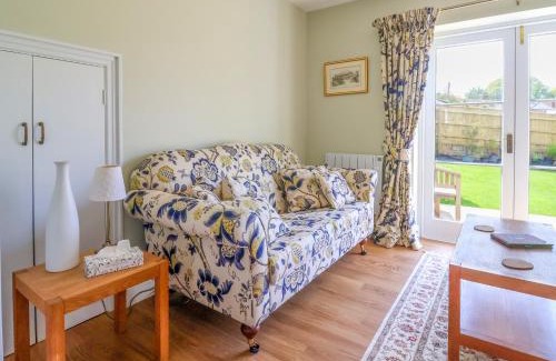 Sidmouth Apartment | Questant Lodge