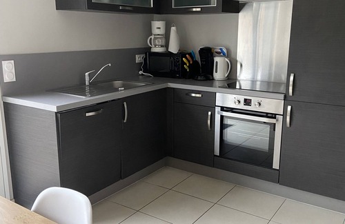 Hervelinghen House | Quiet 6-person gite close to hiking and mountain biking trails, ideal for families with pets.