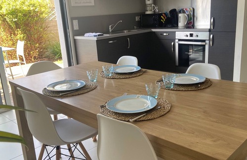 Hervelinghen House | Quiet 6-person gite close to hiking and mountain biking trails, ideal for families with pets.