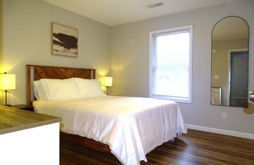 Salem Apartment | Quiet and Comfortable 2 BD Duplex