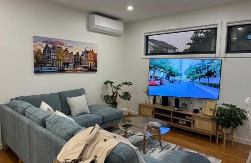 Braybrook House | Quiet and Cozy corner
