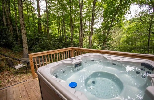 Blowing Rock House | Quiet cabin in the High Country