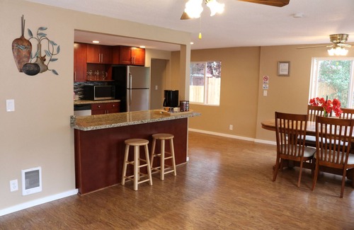 Haller Lake House | Quiet Clean and Comfortable Room