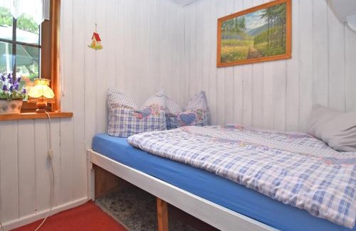 Langewiesen House | Quiet Getaway near Ilmenau, cleaning included