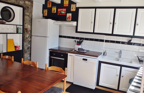 Lugrin House | Quiet house with beautiful lake view, ideal for family walks