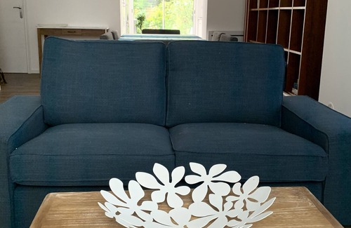 Armentieres House | Quiet house with garden and outdoor parking