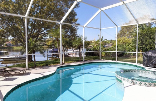 River Pointe House | Quiet Lakeside Retreat -Peaceful Home w/Pool