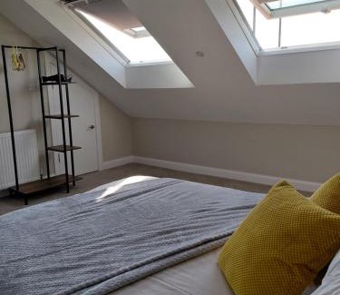 Cotham House | Quiet Loft Room
