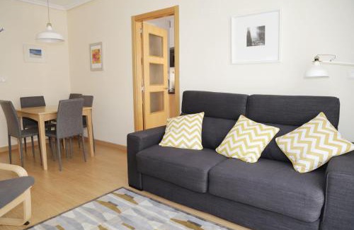 Campoamor Apartment | Quiet, Modern Apartment