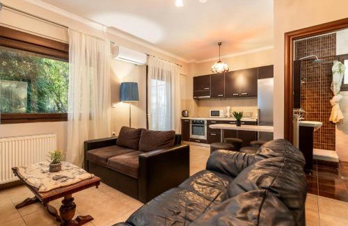 Dio-Olympos Apartment | Quiet Modern Family Apartment with Olympus View and Free Parking Pet Friendly