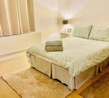 Wexford House | Quiet Room in Wexford with Local Charm