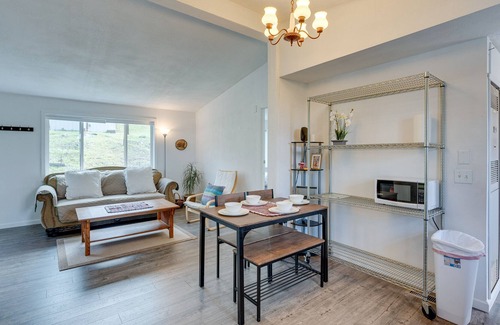 Penn Valley House | Quiet Rough and Ready Vacation Home w/ Deck!