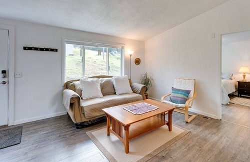 Penn Valley House | Quiet Rough and Ready Vacation Home w/ Deck!