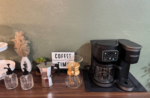 Lima House | Quiet. Safe. Near UNOH, SRMC, LMH, Husky. 3 Bed, 1 Bath, 1 Story Home.