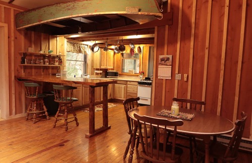 Dushore Cabin | Quiet setting along a beautiful mountian stream!