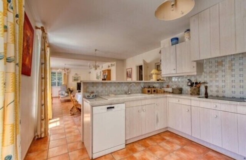 Ars-en-Re Villa | Quiet villa between pine forest and ocean.