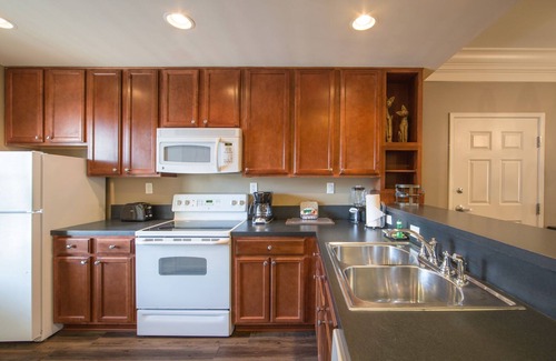 Williamsburg Villa | Quiet Villa with Bowling Alley, Pools, +Mini Golf