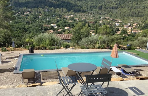 Sollies-Toucas Villa | Quiet villa with swimming pool