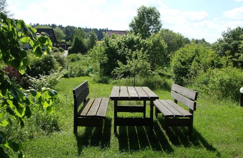 Herzfelde Apartment | Quietly located holiday home with a natural garden, 500m from the lake and the forest