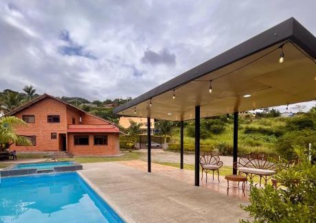 Santa Isabel Villa | Quinta Vacacional en Yunguilla, Estancia Esperanza