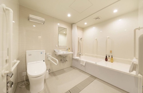 Tenjin Hotel | Quintessa Hotel Fukuoka Tenjin Comic & Books