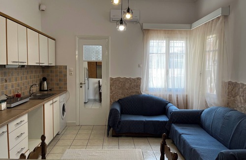 Dafni Apartment | Quite studio fully equiped. 8 min Metro