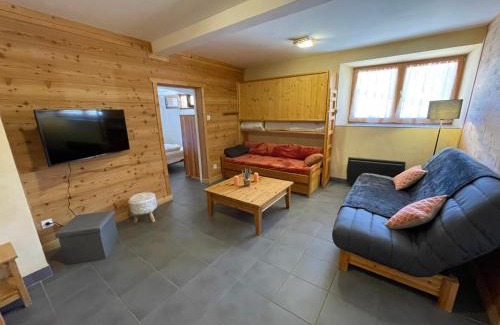 Vars House | Résidence - Gite La Mourée