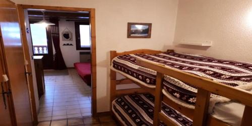 Champagny-en-Vanoise Apartment | Résidence Le Centre - Studio pour 4 Personnes MAE-3345