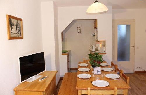 La Perriere Apartment | Résidence Saboia B57 Clés Blanches Courchevel