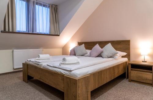 Pecs Bed & Breakfast | Rózsa Étterem & Panzió