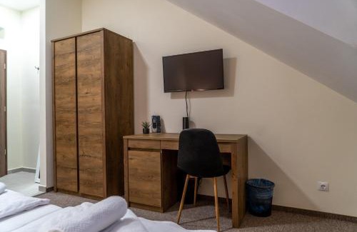 Pecs Bed & Breakfast | Rózsa Étterem & Panzió
