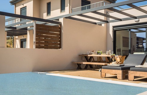 Lixouri Villa | R 1477 Lepeda K4 with Closet, Pool View & House Wine and Fruit Basket upon arrival.